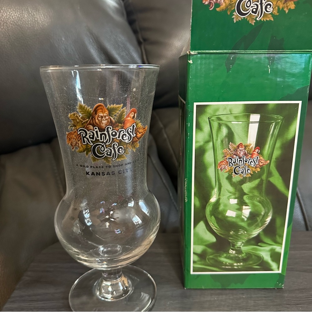 🆕 Rainforest Cafe - Kansas City - Hurricane Glass